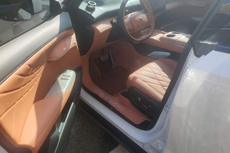 Used Deepal S07 2023 200Max Range-Extended Version
