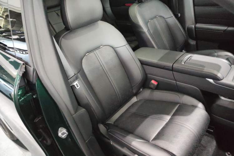 Used Zeekr 7X 2025 100 kWh Long-Range Rear-Wheel Drive with Intelligent Driving Features