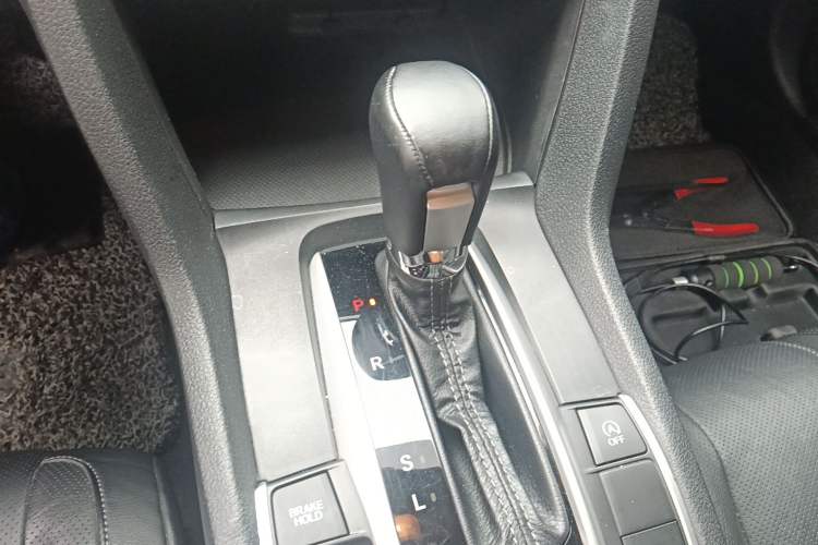 Used Honda Civic 2016 220TURBO CVT Prestige Edition Gear Lever