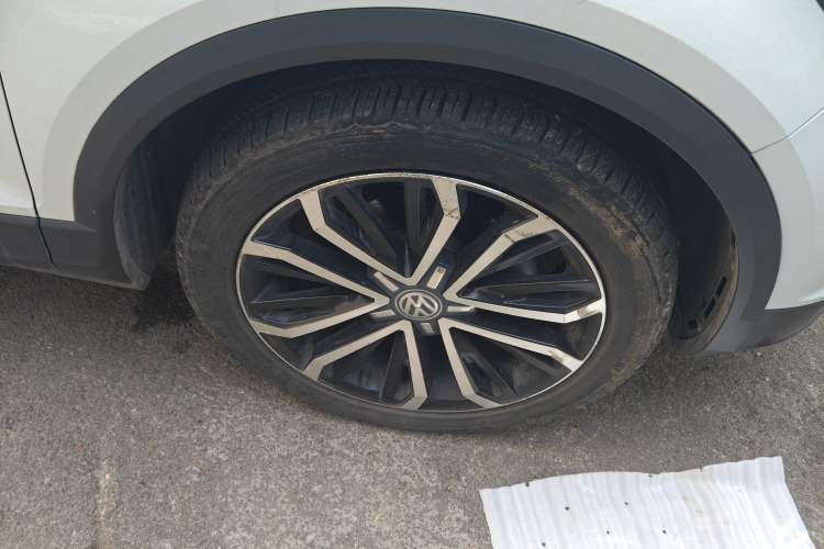 Used Volkswagen T-ROC 2019 280TSI DSG Two-Wheel Drive Comfort Version China VI Standard
