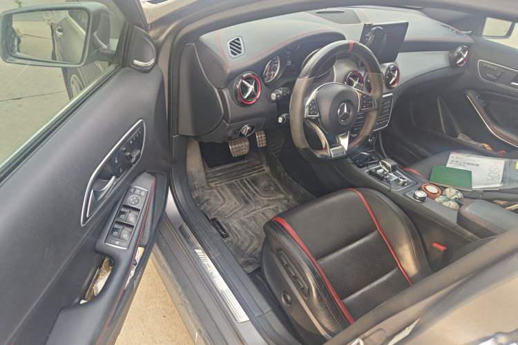 Used Mercedes-Benz GLA AMG 2017 AMG GLA 45 4MATIC Driver Seat