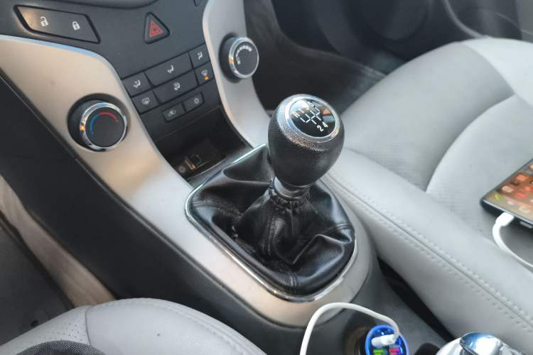 Used Chevrolet Cruze 2012 1.6L SL Grand Edition Manual Transmission
