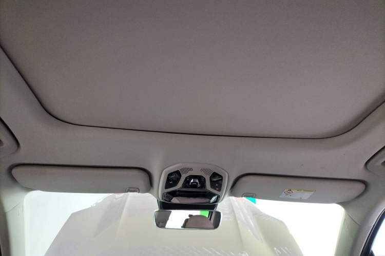 Used Lynk & Co 06 2021 1.5T Shero Pink Special Edition
