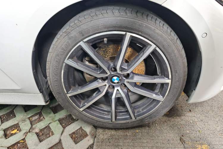 Used BMW 3 Series 2020 320Li M Sport Package Right Front Wheel Hub