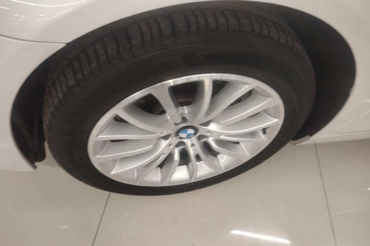 Used BMW 5 Series 2017 525Li Luxury Design Package
