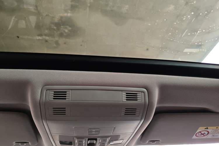 Used Volkswagen Tacqua 2023 200TSI DSG Joy-Connect Edition