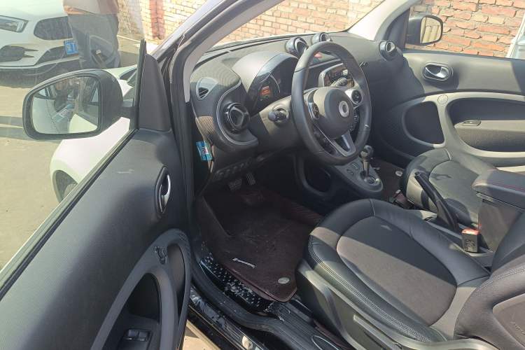 Used smart fortwo 2019 0.9T 66kW Hardtop Wind Power Edition China VI Driver Seat