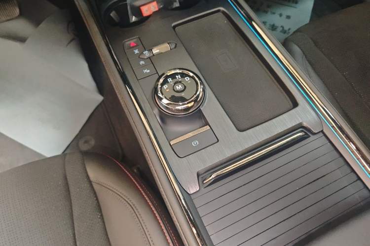 Used Ford EVOS 2022 Facelift EcoBoost 245 ST-Line Gear Lever