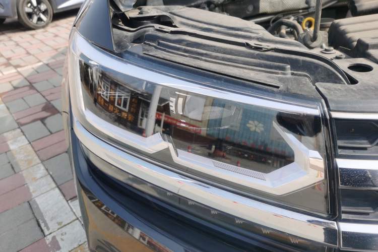 Used Volkswagen Tharu 2020 280TSI Two-Wheel Drive Luxury Plus Version China VI Standard
