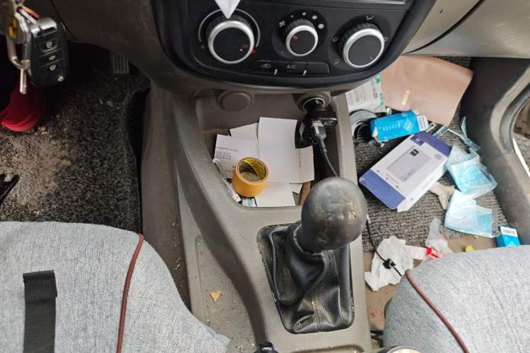 Used Wuling Rongguang V 2018 1.5L Practical Version Gear Lever