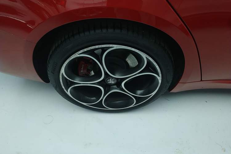 Used Alfa Romeo Giulia 2023 2.0T 280HP Longitudinal Engine Version