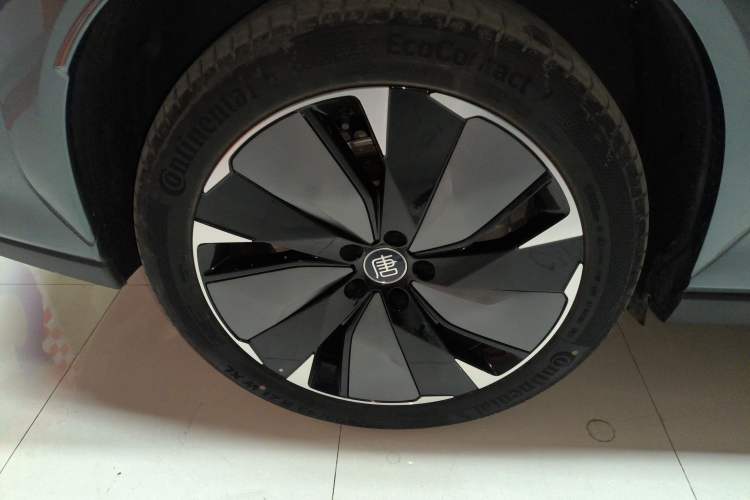 Used BYD Tang L 2025 DM 175KM Drone Player Edition