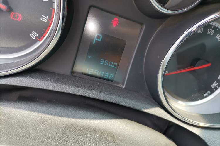 Used Buick Encore 2015 1.4T Automatic Two-Wheel Drive Urban Elite Version