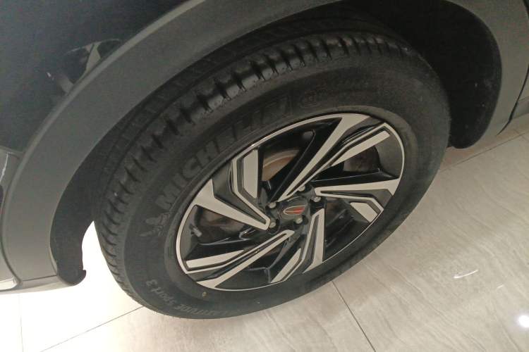 Used Hongqi HS5 2022 Revised Version 2.0T Smart Connect Flagship Edition