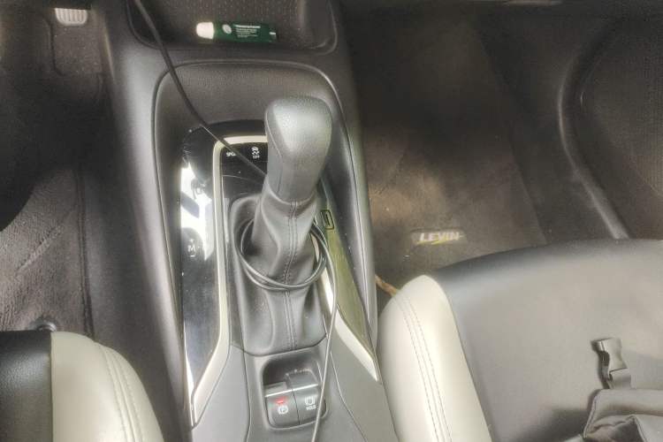 Used Toyota Levin 2019 185T CVT Luxury Edition China VI Standard Gear Lever