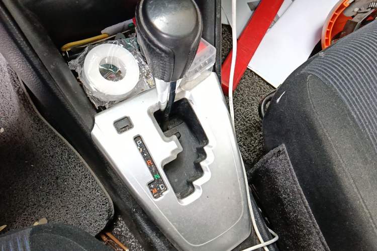 Used Toyota YARiS L Zhi Xiang 2017 1.5E CVT Dynamic Edition Gear Lever