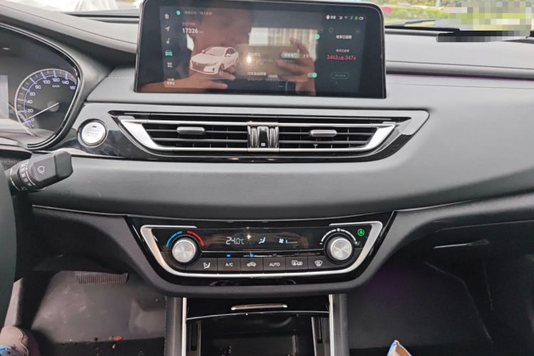 Used CHANGAN Ruicheng CC 2022 Blue Whale Edition 1.5T DCT Luxury Model Audio And AC Panel