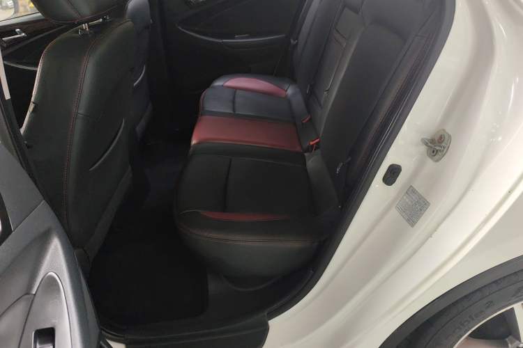 Used CHANGAN Eado 2015 1.6L Automatic Junku Model China V Standard Left Rear Seat