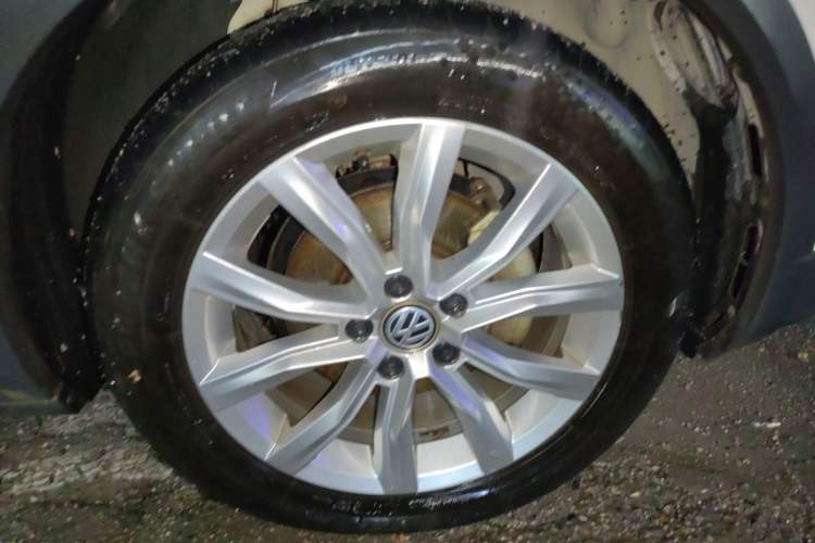 Used Volkswagen T-ROC 2019 230TSI DSG Two-Wheel-Drive Advanced Version China VI Standard