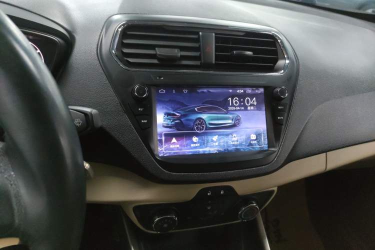 Used Ford Escort 2015 1.5L Manual Comfort Model Audio And AC Panel