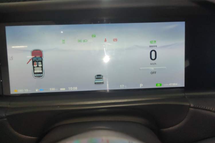 Used VOYAH FREE 2025 318 259 km All-Wheel-Drive Exploration Edition
