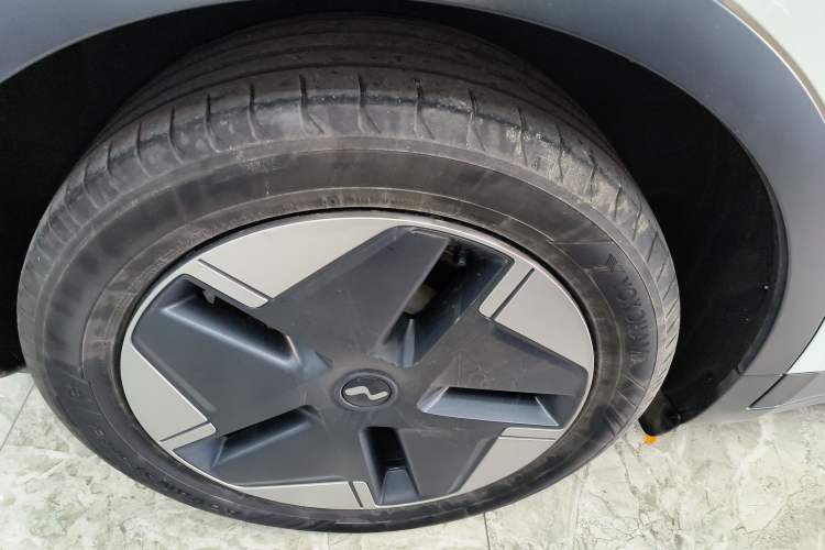 Used ONVO L60 2024 60 kWh Rear-Drive Version Right Rear Wheel Hub