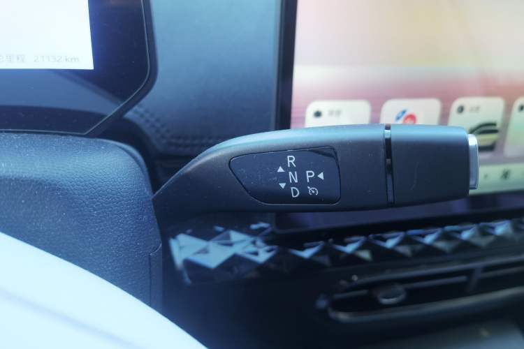 Used JAC Yiwei 3 2023 505km Pro
