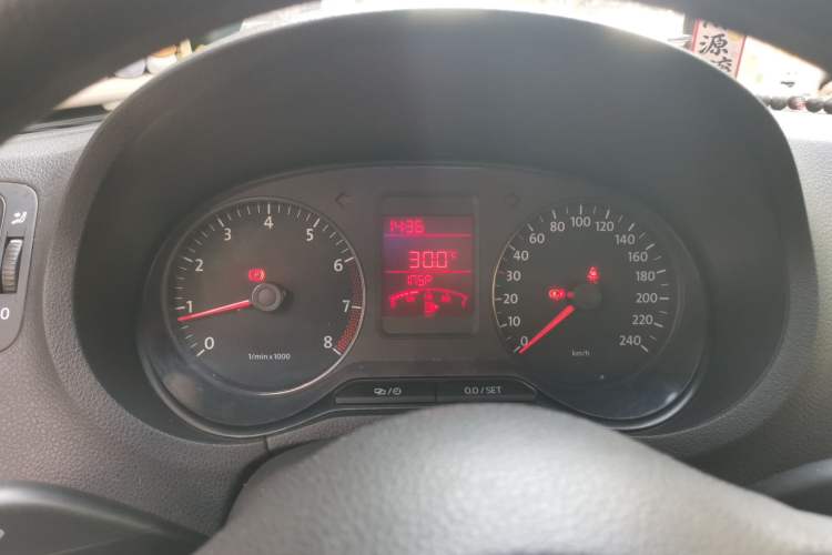 Used Volkswagen Polo 2013 1.4L Manual Fashion Edition