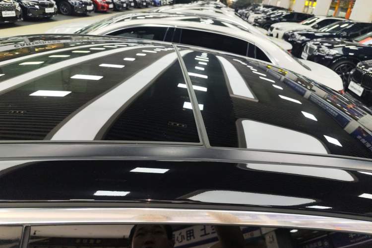 Used Mercedes-Benz E-Class 2019 Restyled E 300 L Sporty and Stylish Edition Roof