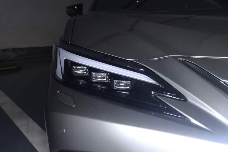 Used Lexus ES 2025 200 Premium Edition
