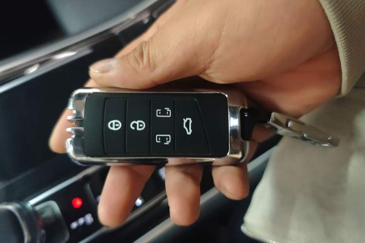 Used GAC Trumpchi M8 2021 Master Series 390T Ultimate Edition Vehicle Key