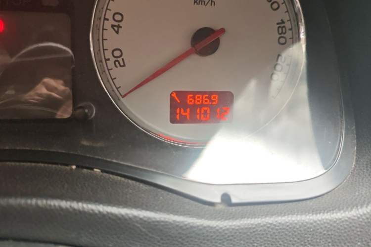 Used Peugeot 307 2013 Hatchback 1.6L Manual Comfort Edition
