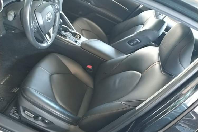 Used Toyota Camry 2021 2.0G Luxury Edition