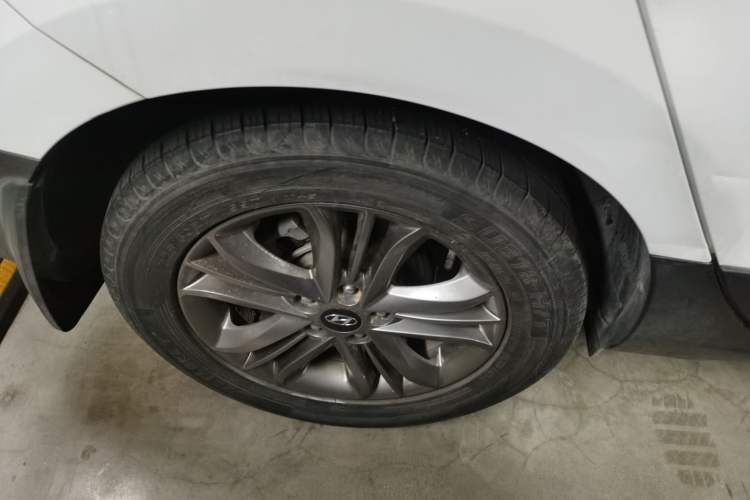 Used Hyundai ix35 2015 2.0L Automatic 2WD Smart Type China IV
