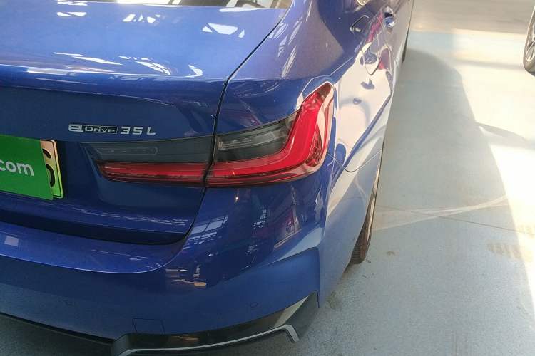 Used BMW i3 2024 eDrive 35 L
