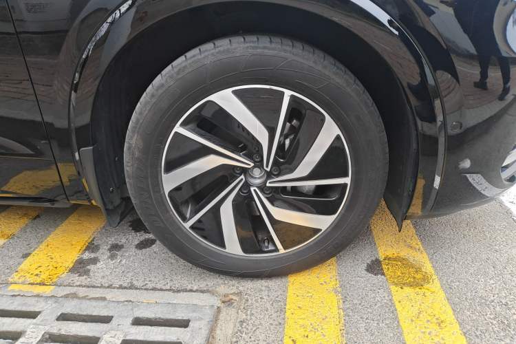 Used Volkswagen Viloran 2024 380TSI Luxury Edition