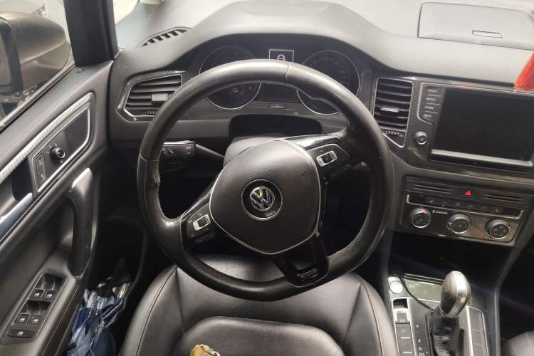 Used Volkswagen Golf Sportsvan 2016 230TSI Automatic Luxury Version