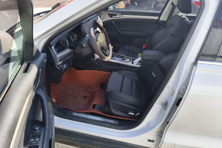 Used Haval H7 2016 Blue-Label H7 2.0T Automatic Luxury Model
