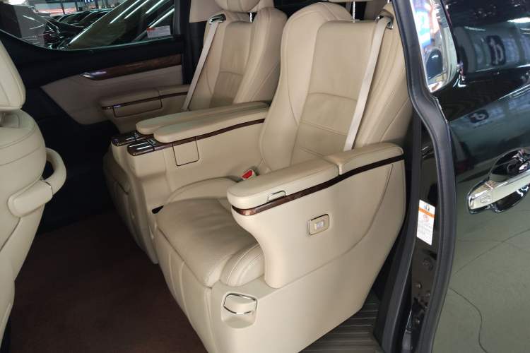 Used Toyota Alphard 2018 3.5L Prestige Edition Left Rear Seat
