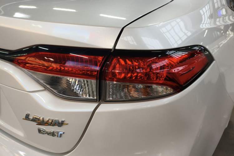 Used Toyota Levin 2022 185T CVT Luxury Edition Right Rear Taillight