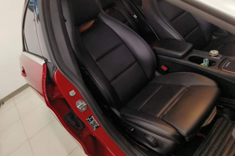 Used Mercedes-Benz CLA 2018 CLA 200 Sport Edition Right Front Seat