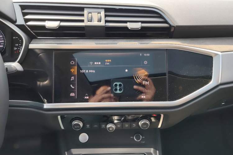 Used Audi Q3 2019 40 TFSI Fashion Dynamic Model
