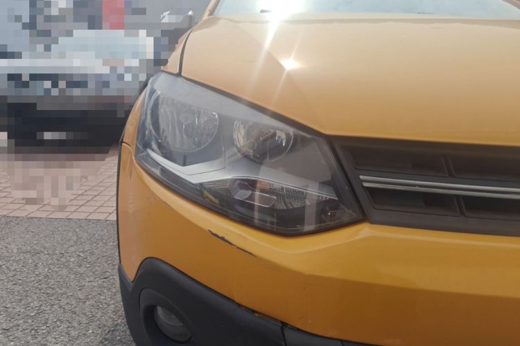 Used Volkswagen Polo 2012 1.6L Cross Polo Automatic Transmission Right Front Headlight