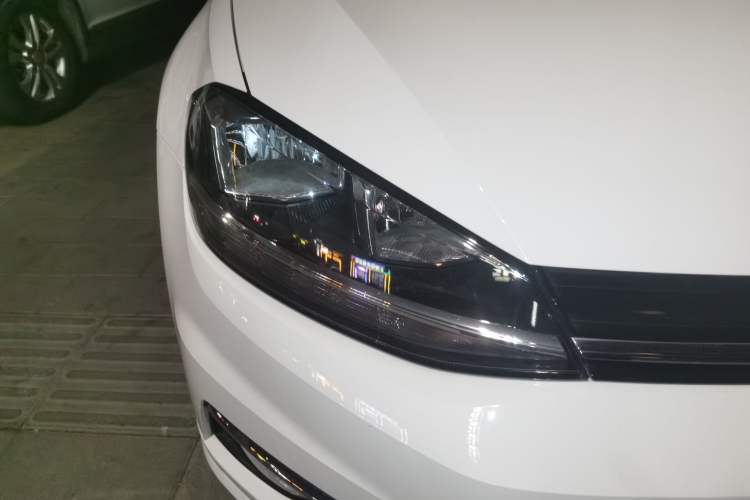 Used Volkswagen Golf 2019 200TSI DSG Comfort & Ambition Edition China VI Standard Right Front Headlight