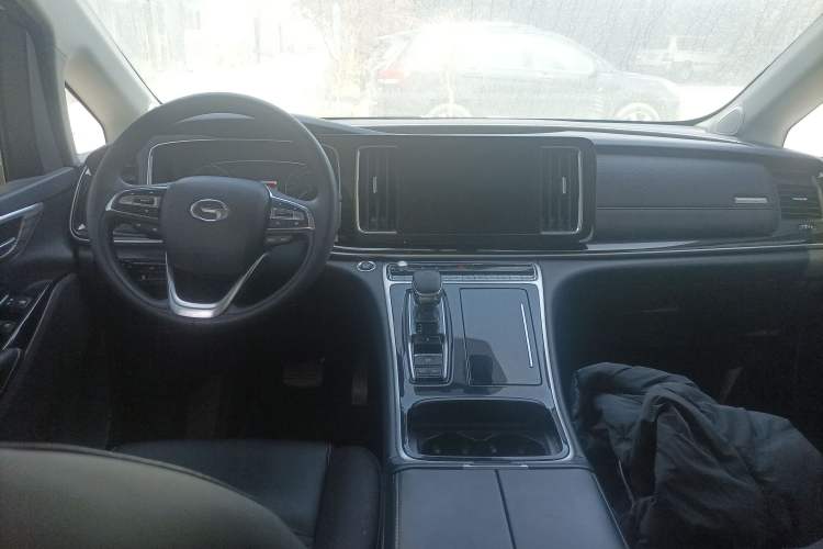 Used GAC Trumpchi M8 2023 Lingxiu Series 390T Deluxe Edition Center Console