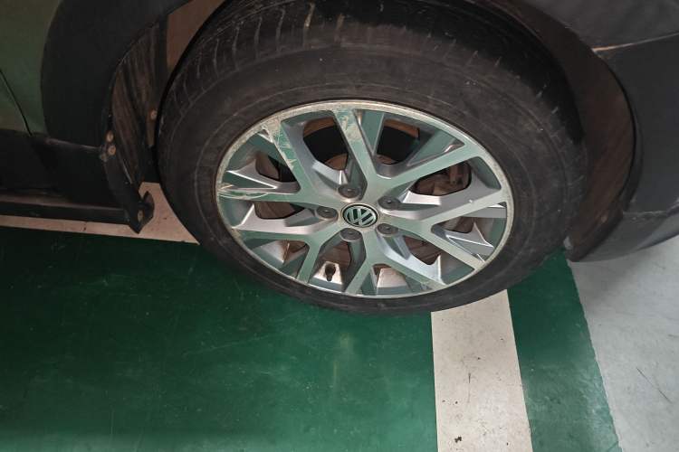 Used Volkswagen Polo 2014 1.6L Cross Polo Automatic
