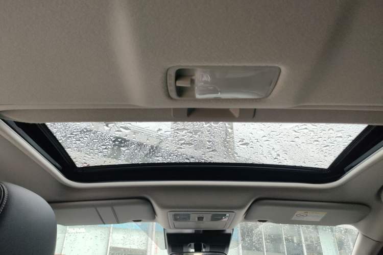 Used Nissan Tiida 2021 1.6L CVT Smart Drive Edition Headliner