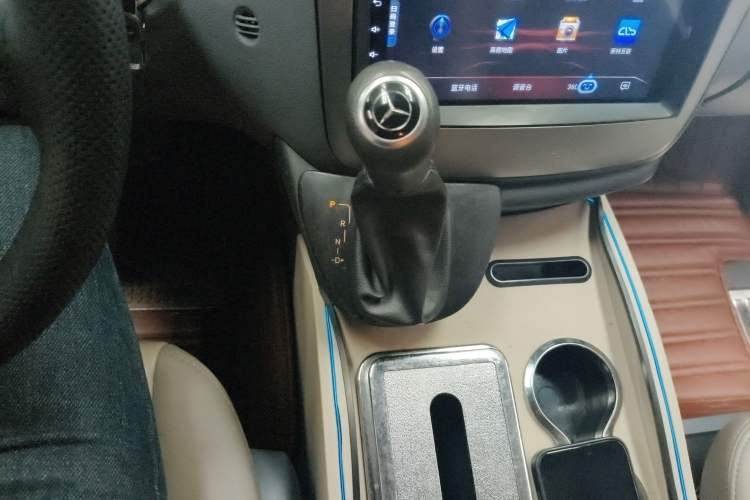 Used Mercedes-Benz Vito 2013 3.0L Elite Edition