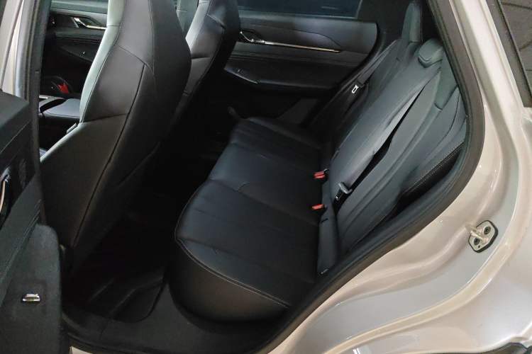 Used Dongfeng Aeolus L7 New Energy 2024 205 Air