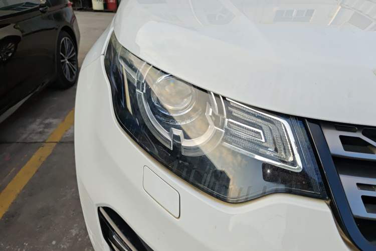 Used Land Rover Discovery Sport 2017 2.0T SE